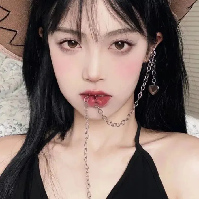 巨乳娘战僵尸
